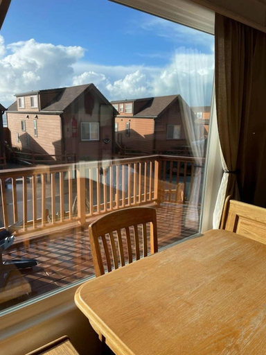 Room 5, Oceanview Cabin 25 w Jacuzzi Plesant Views, Del Norte