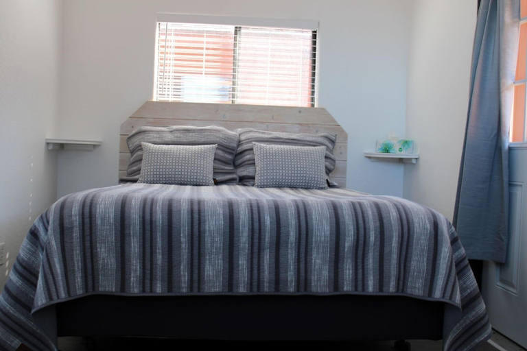 Bedroom 4, Oceanview Cabin 20 Private Jacuzzi Large Deck, Del Norte