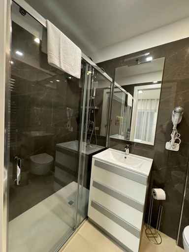 Bathroom 2, Four Rooms Naxos, Messina