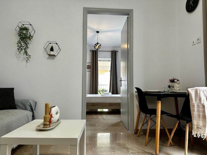 Others 5, Cozy Stay, Steps from the Beach - El Greco Apartments No 5, South Aegean