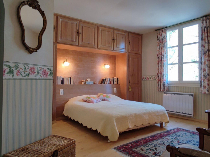Others 3, Spacious holiday home with private pool and park, Hérault
