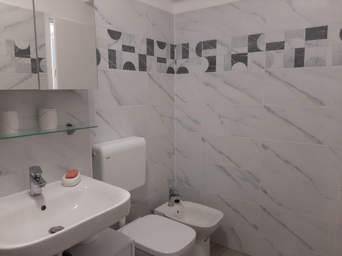 Bathroom 3, H&F apartmani, Vir