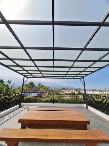 Exterior & Views, Alzena villa batu, Malang