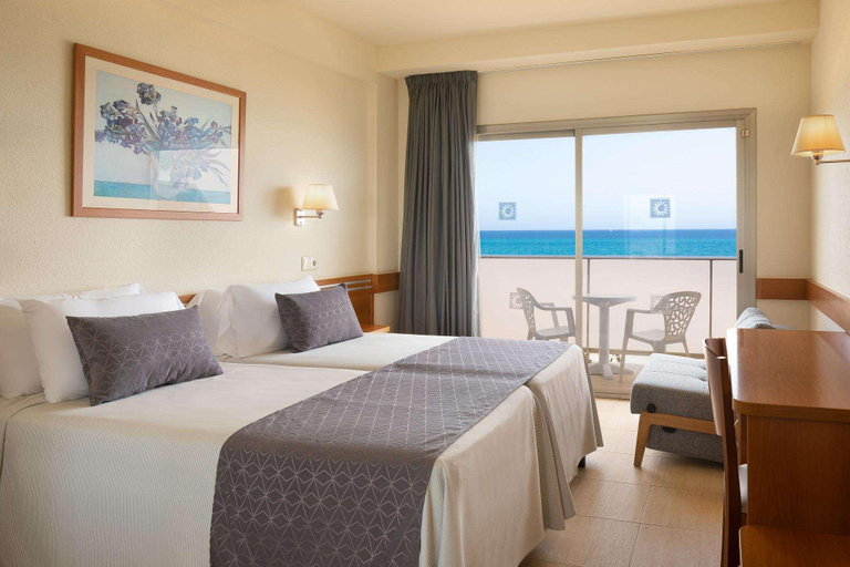 Bedroom 3, htop Pineda Palace - Adults Recommended, Barcelona