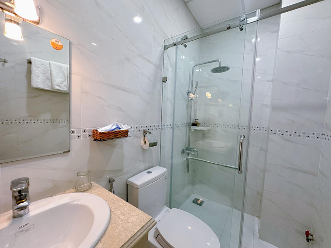 Bathroom 4