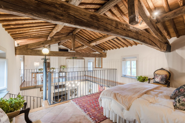 Room 5, La Chiesetta an Antique Church With Pool, Lucca