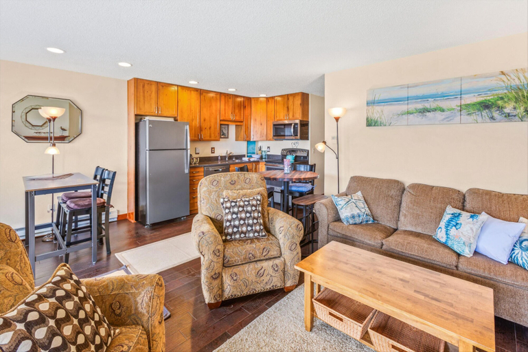 Room 3, Coda Condo 29 in Moclips, Grays Harbor