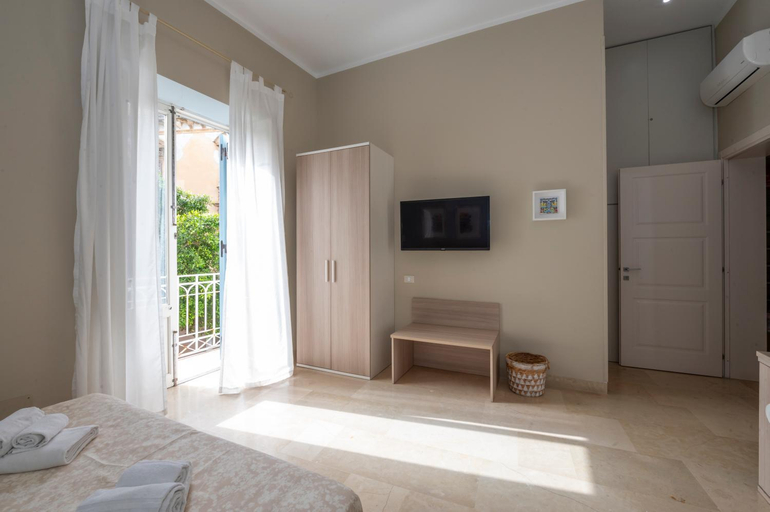 Others 4, Le Mura - Charme rooms, Trapani