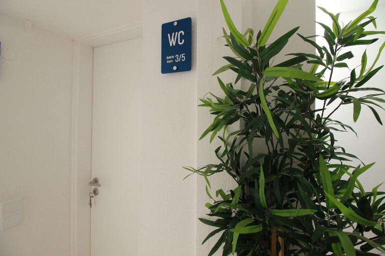 Bathroom 3, Casa Sebastiao, Faro