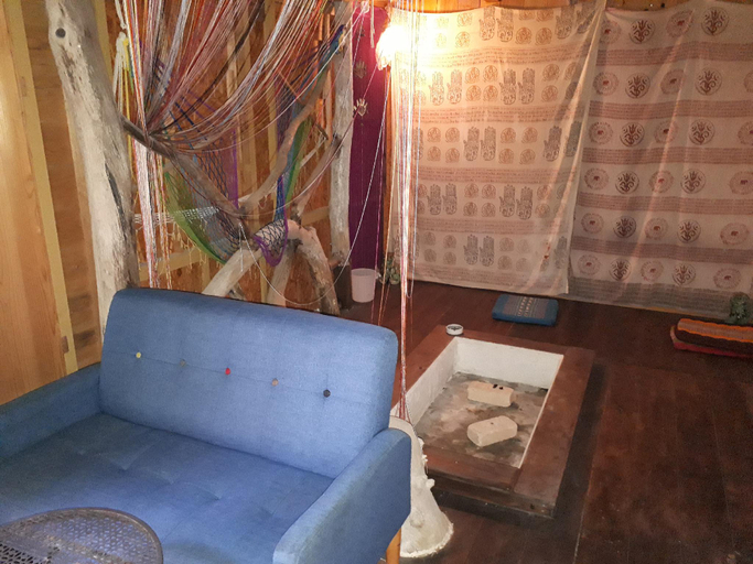 Others 4, Backpackers Guesthouse Border, Nago
