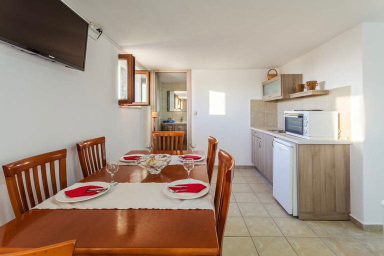 Room 3, Mani Summer Escape - Spacious Home Fully Equipped, Peloponnese