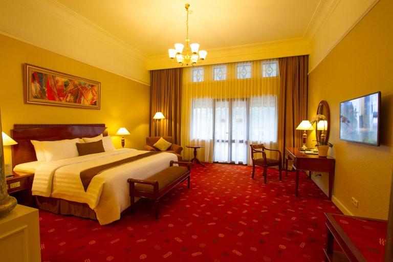 Bedroom 12