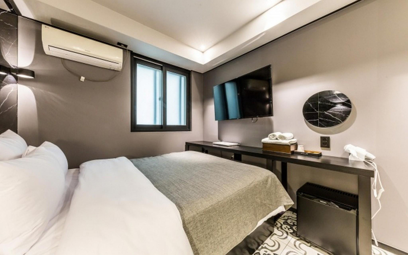 Bedroom 10