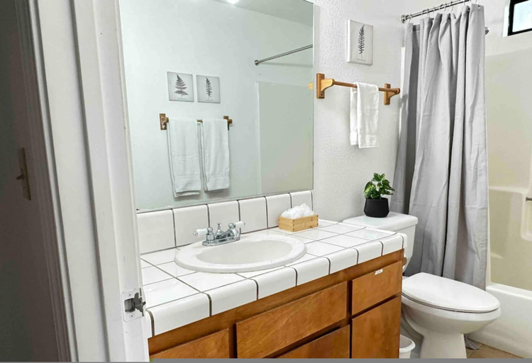Bathroom, Prime Location Yosemite Expedition by Casa Oso, Madera