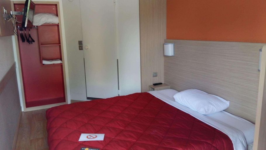 Bedroom 3, Premiere Classe Lille Nord - Roncq, Nord