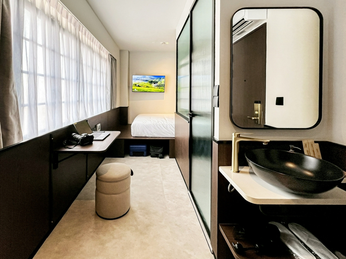 Bathroom 4