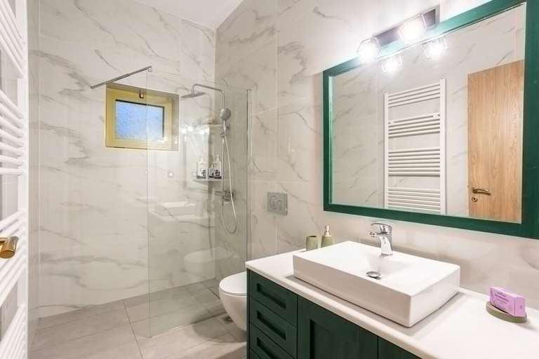 Room 4, Martinia Pool Escape - Aiga Panoramic Vistas, Peloponnese