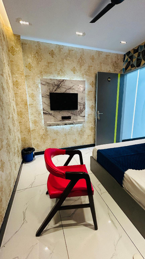 Others 5, Hotel Lions lounge, Hisar