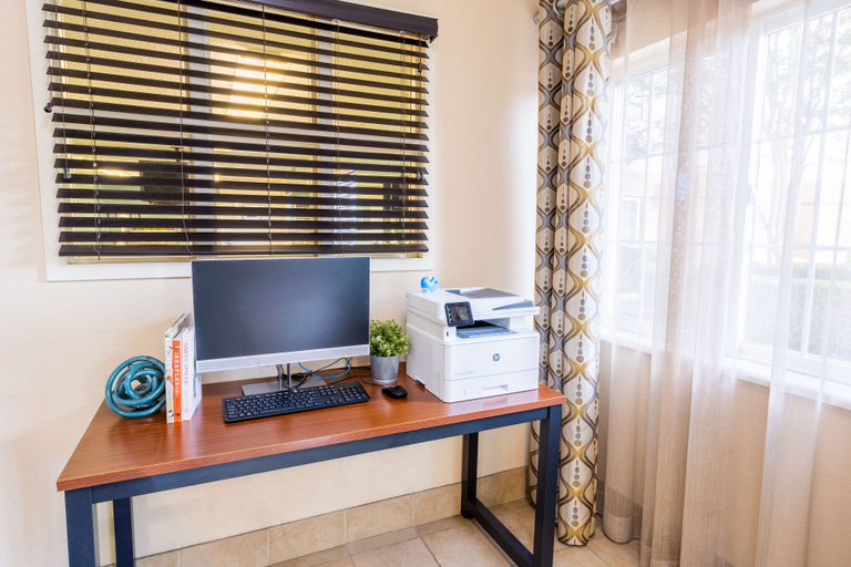 Public Area 2, Sonesta Simply Suites East Irvine Spectrum, Orange