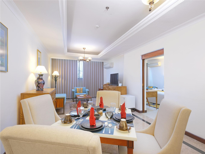 Dining Room 2
