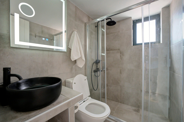 Room 2, Seaside Oasis Near Heraklion Villa Maro IV Suite, Crete