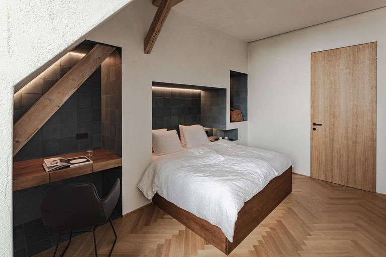 Bedroom 21