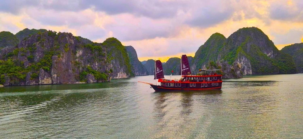 5, Sunlight Boutique Cruise 69, Cát Hải