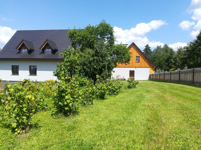 Others 4, Pod Kasztanami, Kłodzko