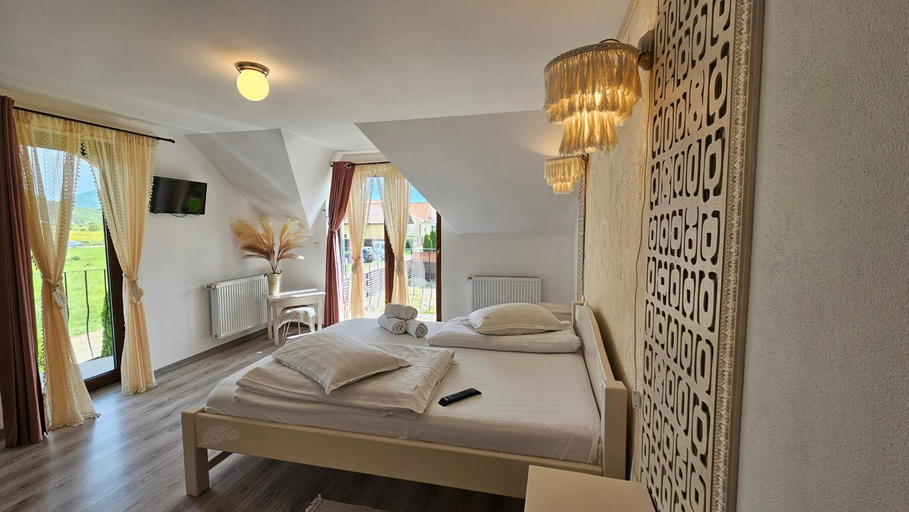 Others 5, Casa Stefu, Rasnov