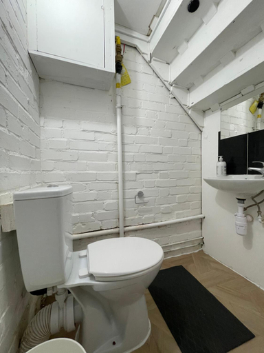 Bathroom 4, Hornfair House, London