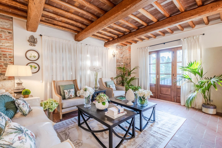 Room 5, Valle del Sole Winery Farmhouse, Lucca