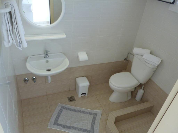 Bathroom, Despoina, Thessaly