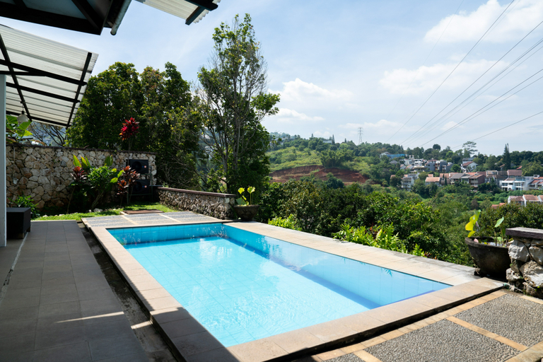 Swimming Pool 8