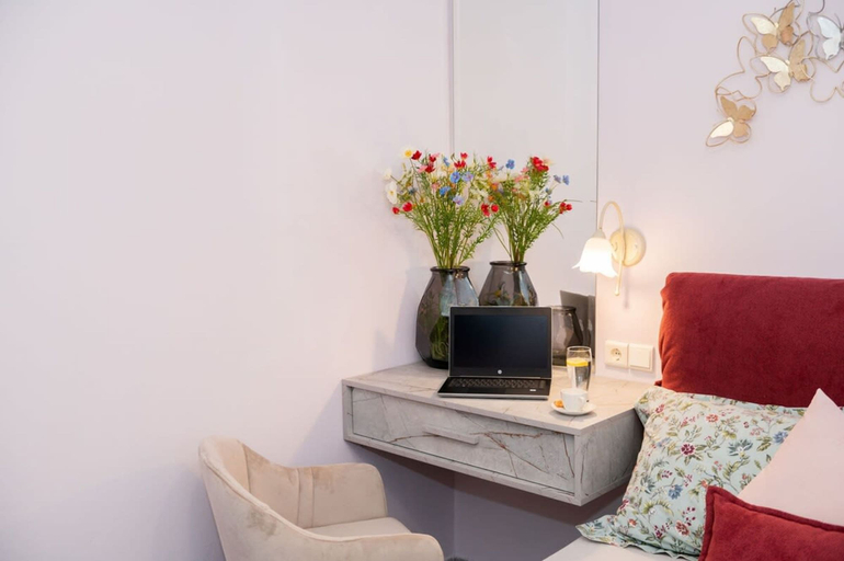 Room 5, Urban Bloom Oasis - Mini Zen Maison, Peloponnese