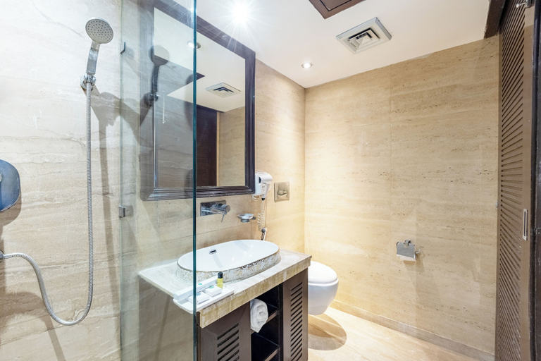 Bathroom 25