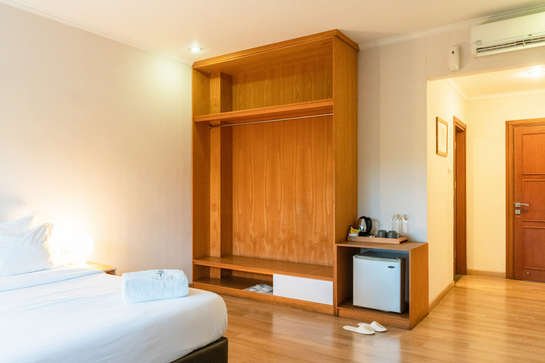 Bedroom 6