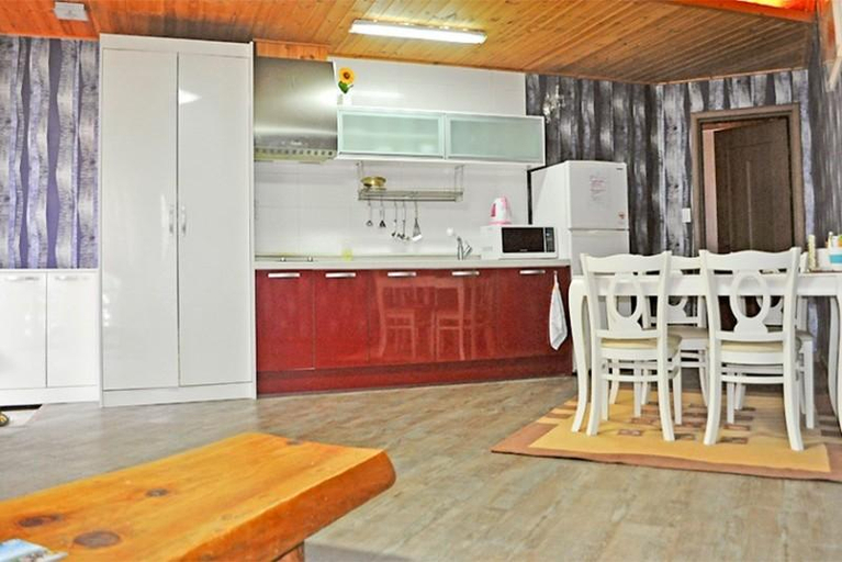 Others 3, Jecheon The John Pension, Jecheon