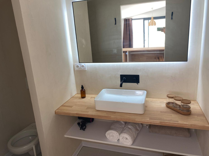 Bathroom 3, La Maison De Ville - Piscine & SPA, Hérault