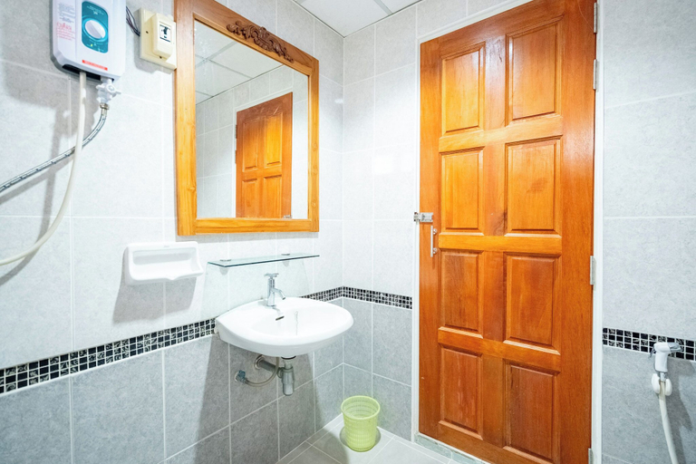 Bathroom 5