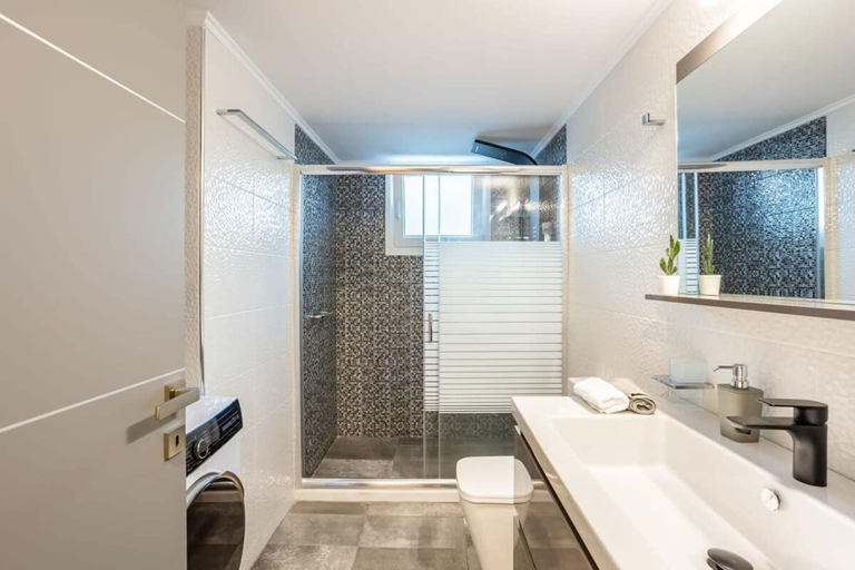 Room 3, Avia Seaview Getaway - Konstantina s Hidden Haven, Peloponnese