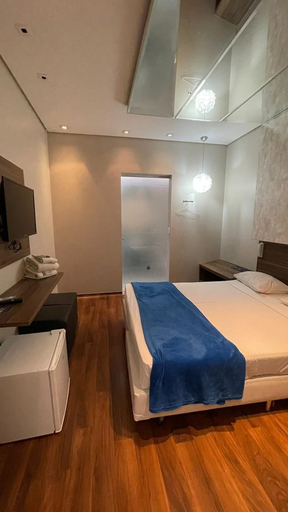 Bedroom 28