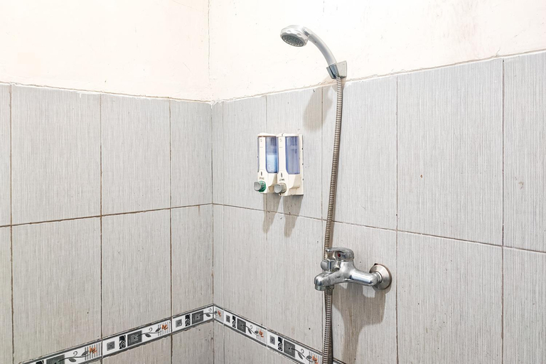 Bathroom 4