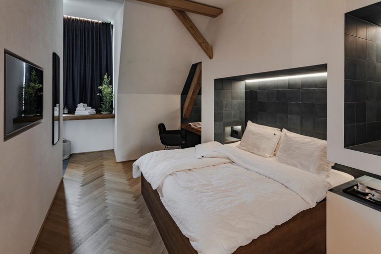 Bedroom 13