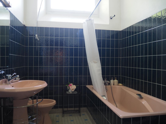 Bathroom 3, Chambre d'Hotes de l'Ile, Manche