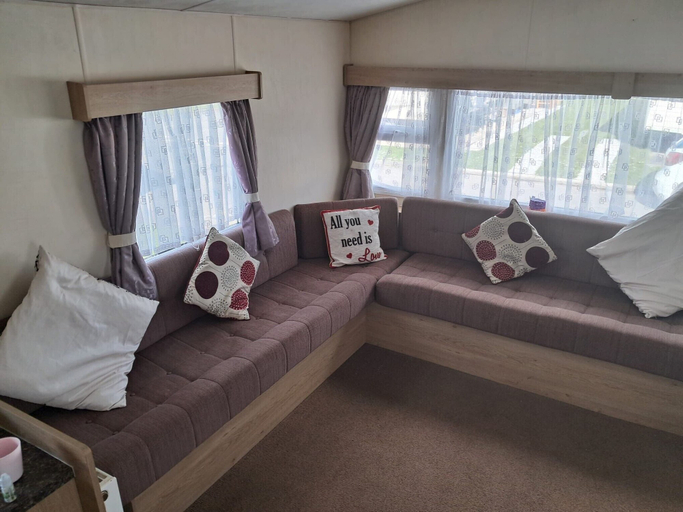 Living area 2, 3 Bed Caravan - Sleeps 8 - Pets - Parking - Wifi, Denbighshire