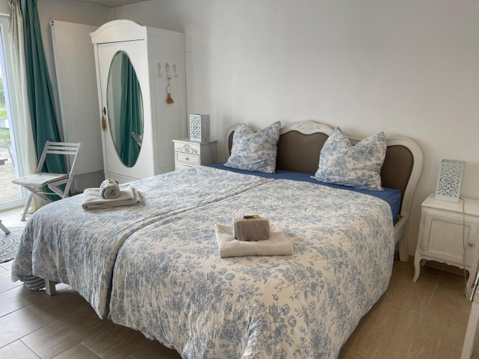 Bedroom 14