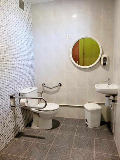 Bathroom 3, A CONDA-habitacion privada, A Coruña