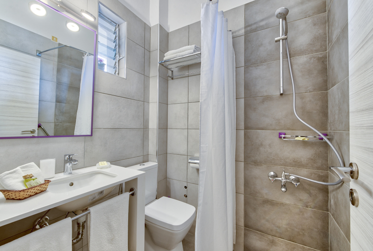 Bathroom 4, Aquarius Hotel, Ionian Islands