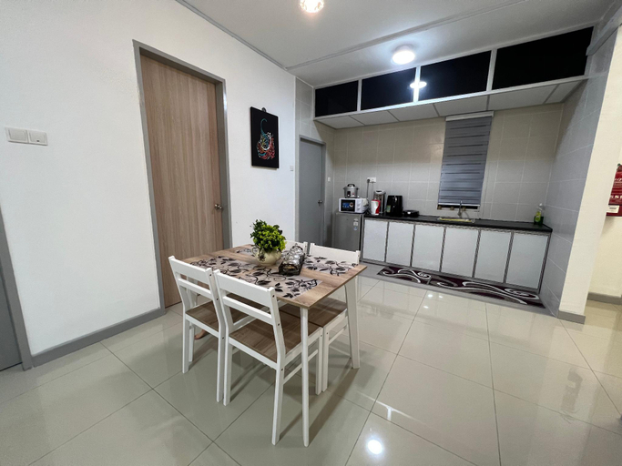Others 4, City Center Apartments, Kuala Terengganu
