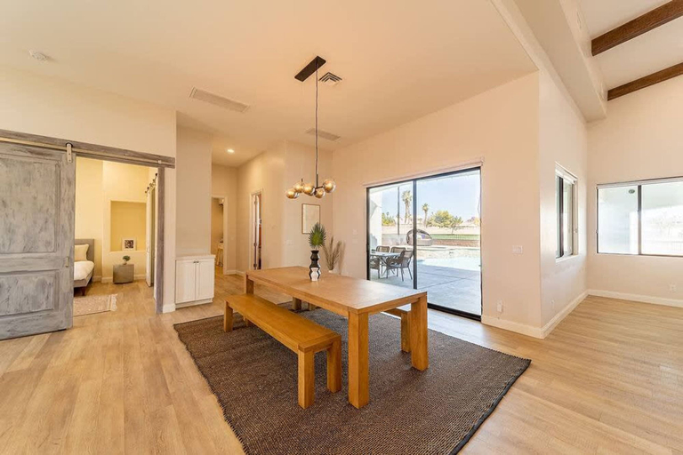 Room 4, Vanderpump Rules Lake Havasu Luxury Villa w Pool, Mohave